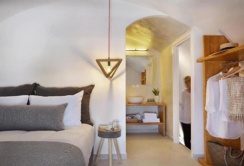 Callia Caves   Adults Only