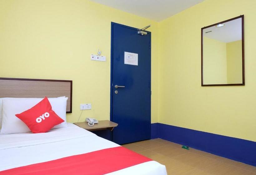 Hotel Oyo 89352 Golden Terminal Lodge