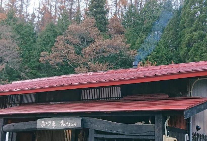 Bed and Breakfast むかしの暮らしを体験 古民家の宿 みのり家