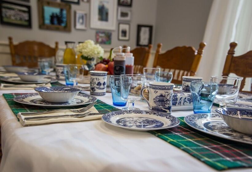 تختخواب و صبحانه Georgestown Inn