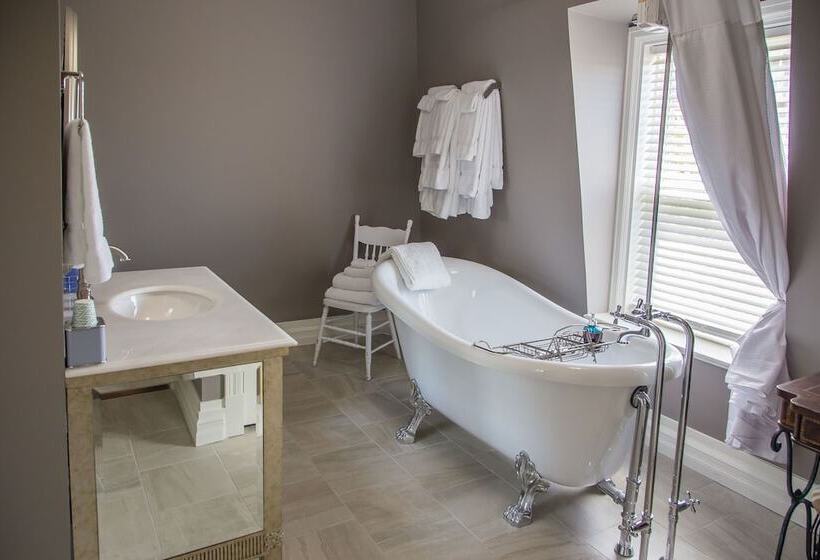 تختخواب و صبحانه Georgestown Inn