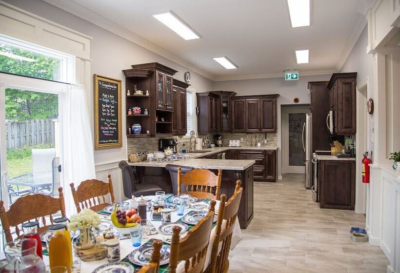 تختخواب و صبحانه Georgestown Inn