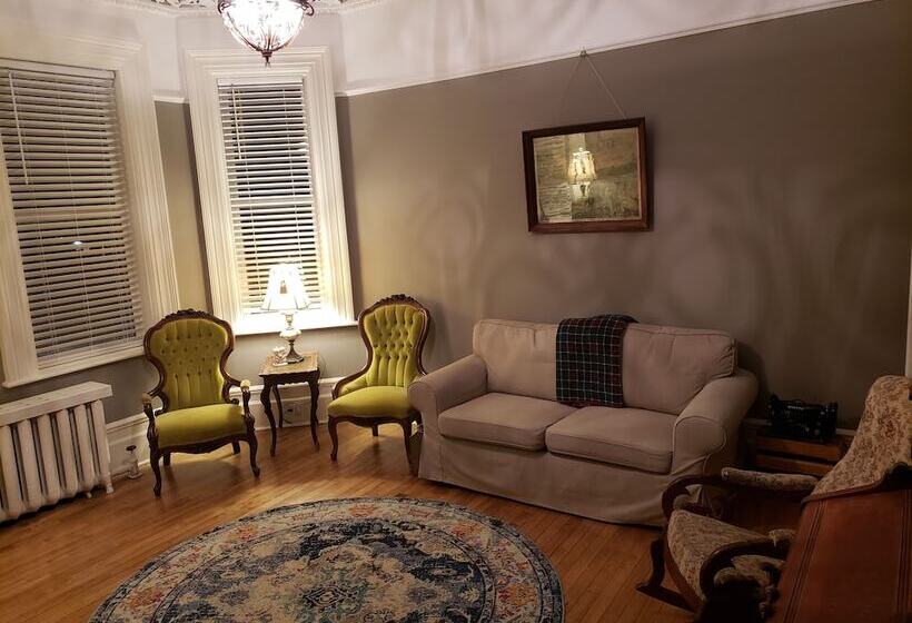 تختخواب و صبحانه Georgestown Inn