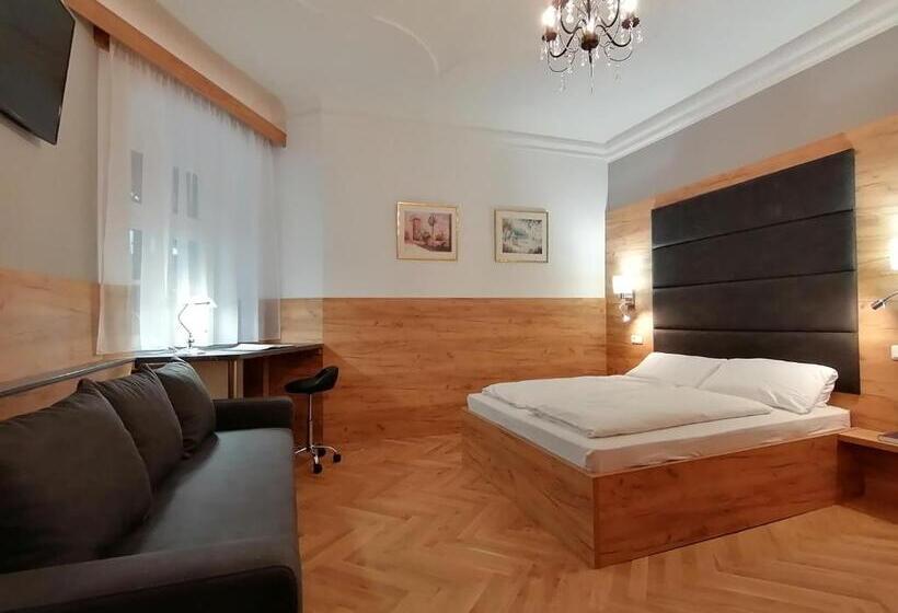 Golden Star Premium Apartments