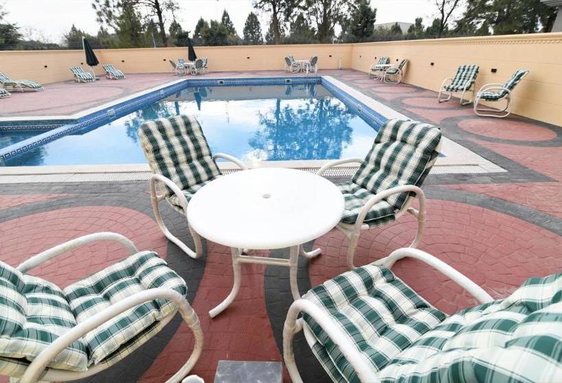 هتل Millennium  Islamabad