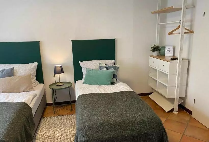 Hotelli Sali Homes   Gaestehaus Lamm Obersulm