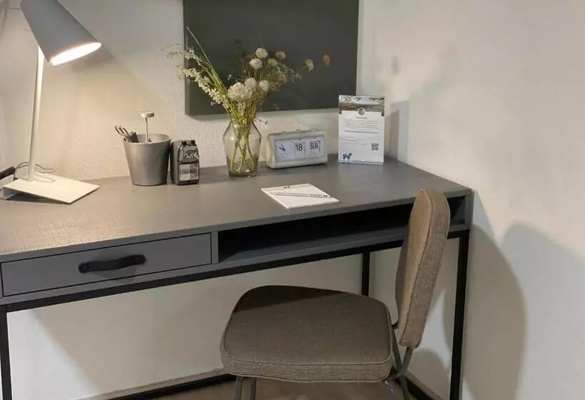 Hotelli Sali Homes   Gaestehaus Lamm Obersulm