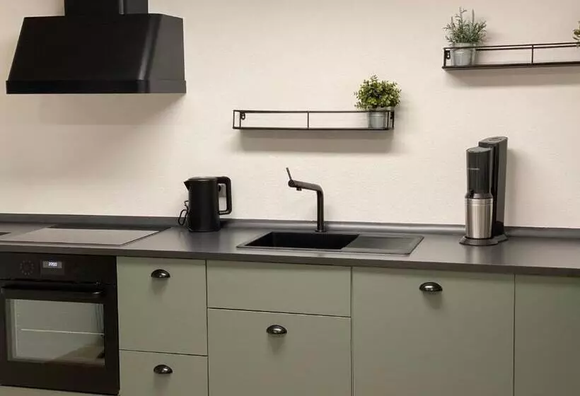 Hotelli Sali Homes   Gaestehaus Lamm Obersulm