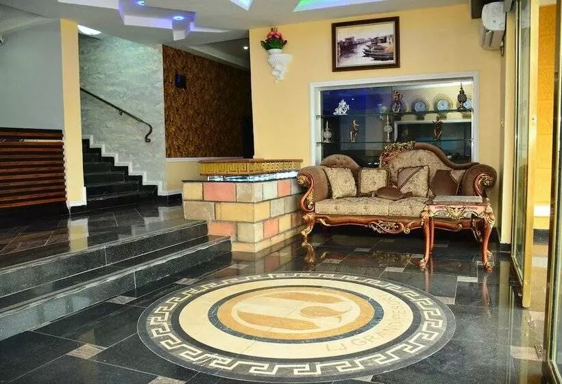 Lj Grand Resort