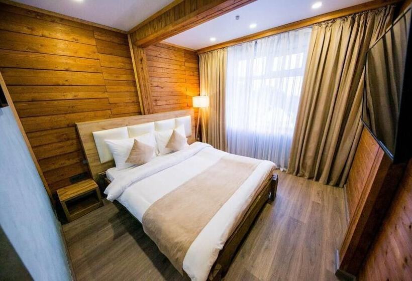 هتل Ethno Park Resort Bishkek2024