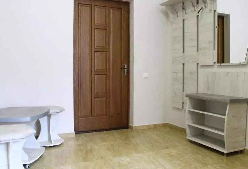 هتل Kvasova Voda