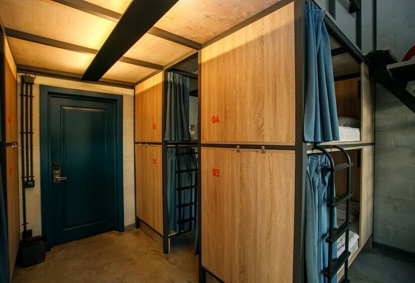 هاستل Campus Community A