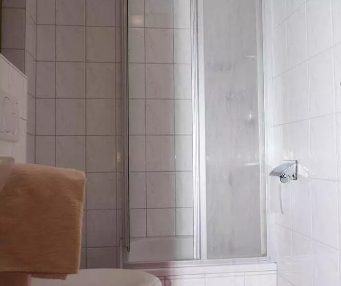 Retkeilymaja Gasthof Zur Alten Post Pension