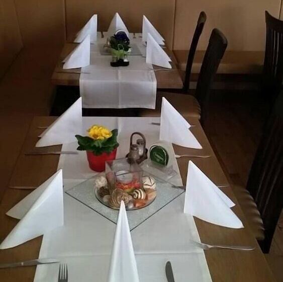 Albergue Gasthof Zur Alten Post Pension