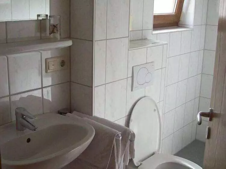 Retkeilymaja Gasthof Zur Alten Post Pension