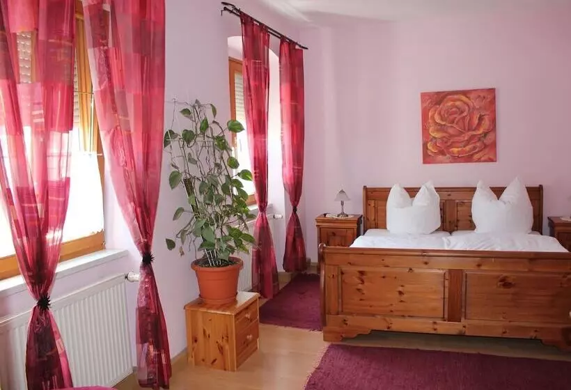 Retkeilymaja Gasthof Zur Alten Post Pension