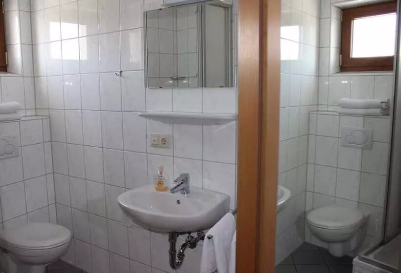 Retkeilymaja Gasthof Zur Alten Post Pension