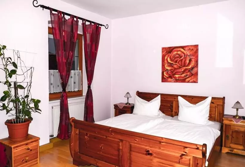 Retkeilymaja Gasthof Zur Alten Post Pension