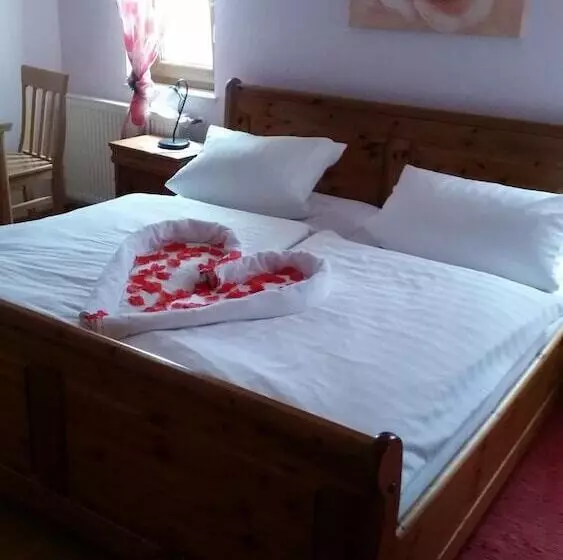 Retkeilymaja Gasthof Zur Alten Post Pension