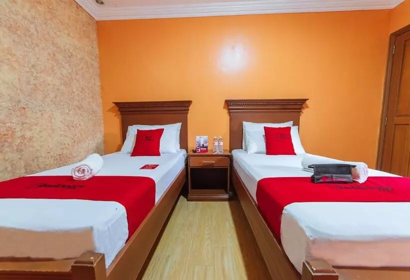 Aamiaismajoitus (B&B) Reddoorz Plus @ Starhomes Olivianville
