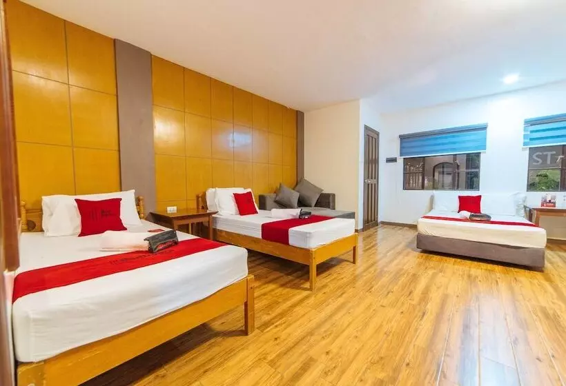 Aamiaismajoitus (B&B) Reddoorz Plus @ Starhomes Olivianville
