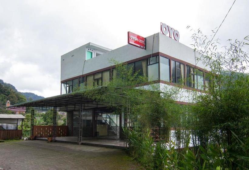 فندق Oyo 1543 Sibayak Ncole