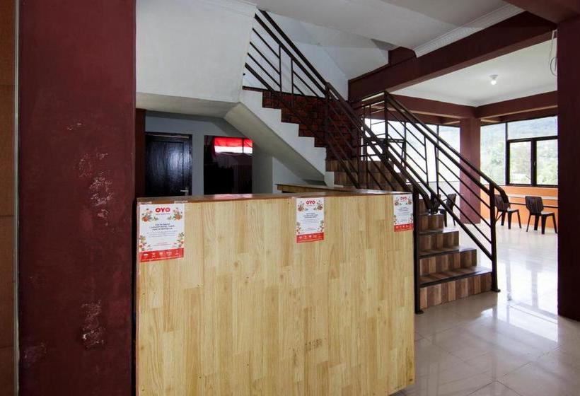 فندق Oyo 1543 Sibayak Ncole