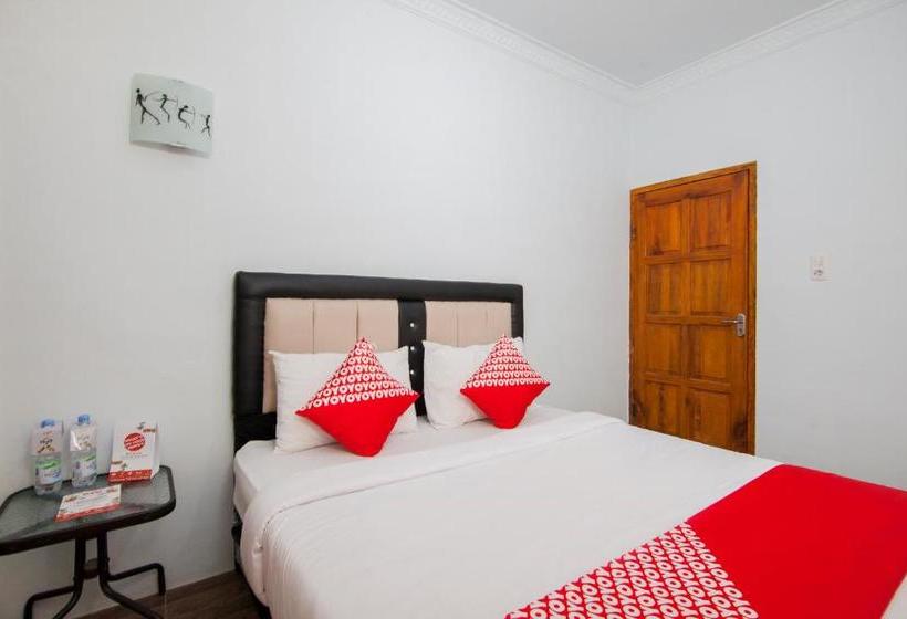 فندق Oyo 1543 Sibayak Ncole
