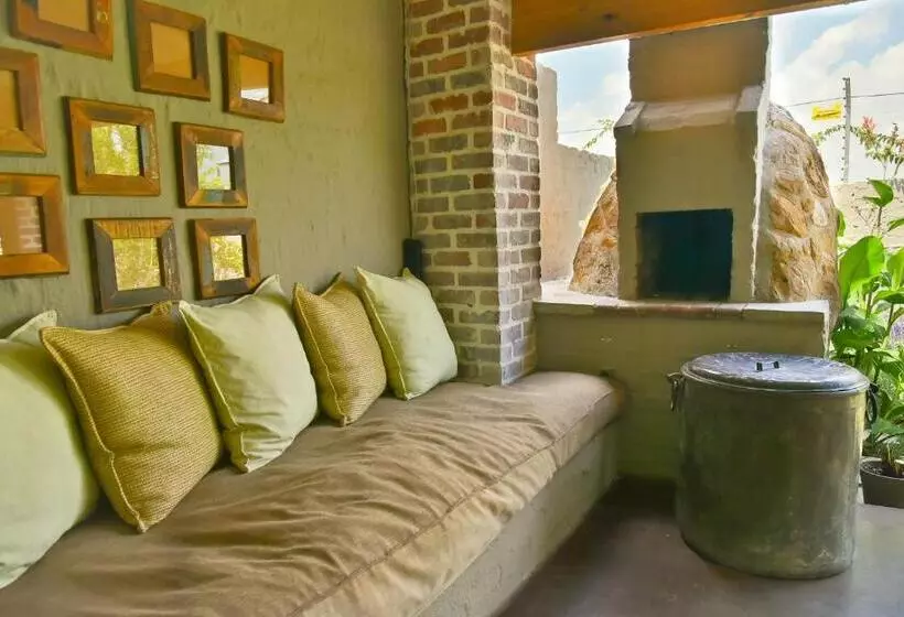 Majatalo Veranda House Boutique Accommodation