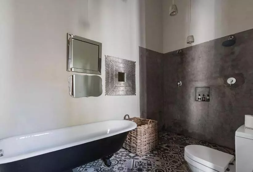 Majatalo Veranda House Boutique Accommodation