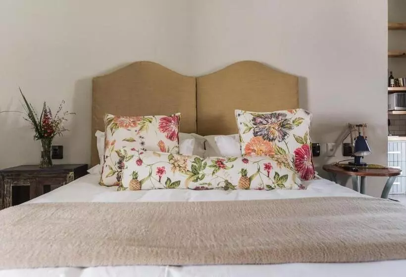 Majatalo Veranda House Boutique Accommodation
