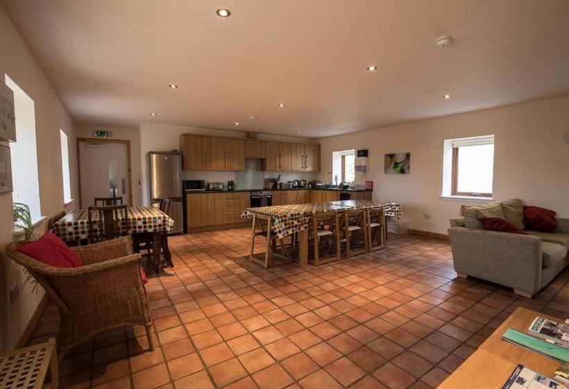 호텔 Black Isle Bunkhouse