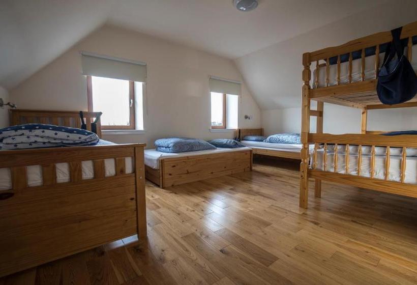 호텔 Black Isle Bunkhouse