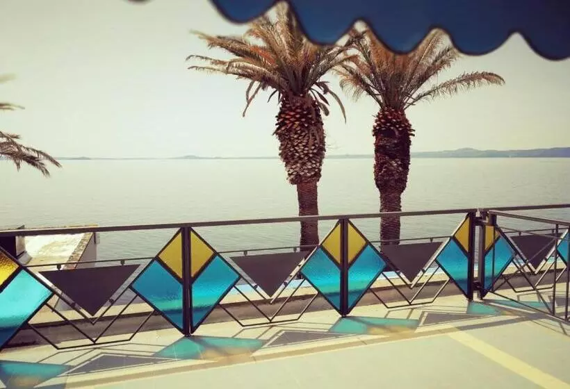 Hotelli Lido   Beach And Palace