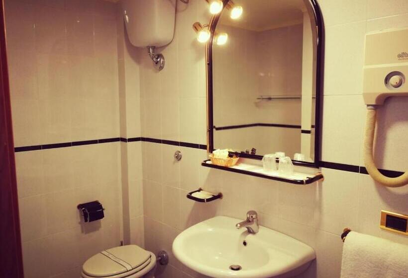 فندق Lido Beach And Palace