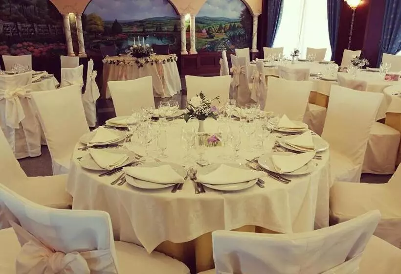 Hotelli Lido   Beach And Palace