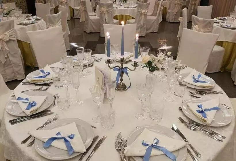 Hotelli Lido   Beach And Palace