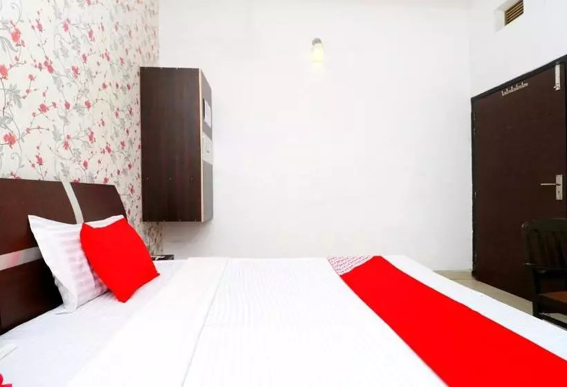 Hotelli Oyo 6785 Sunder Bus Stand