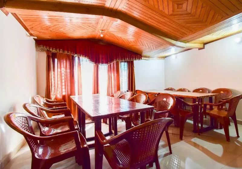 Super Hotel O Shubham