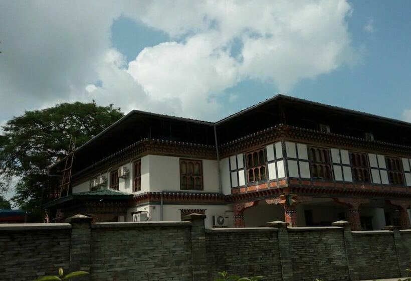 酒店 The Royal Orchid