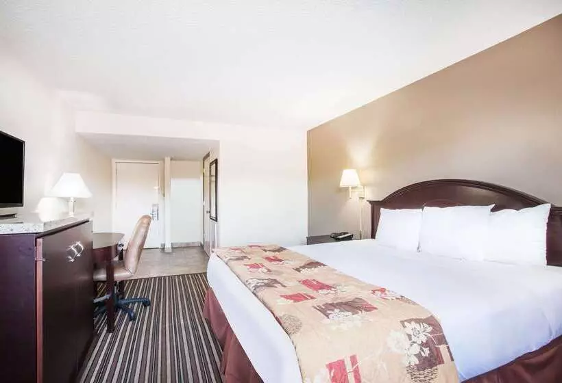 Отель Days Inn By Wyndham Aberdeen