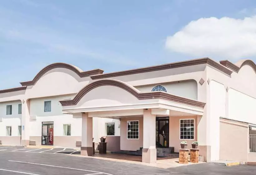 Отель Days Inn By Wyndham Aberdeen