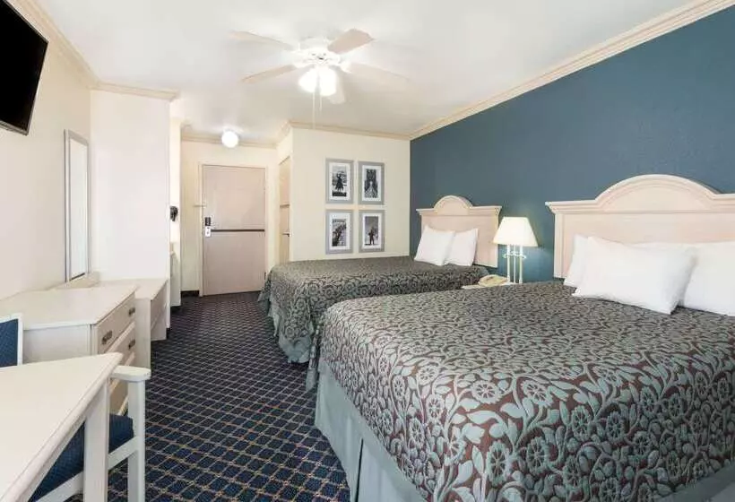 Отель Days Inn By Wyndham Dalhart