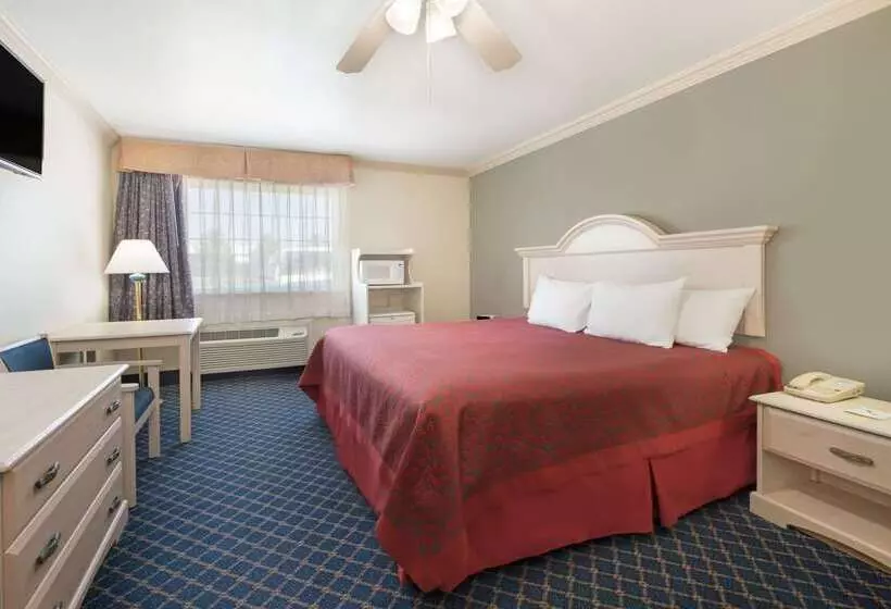 Отель Days Inn By Wyndham Dalhart