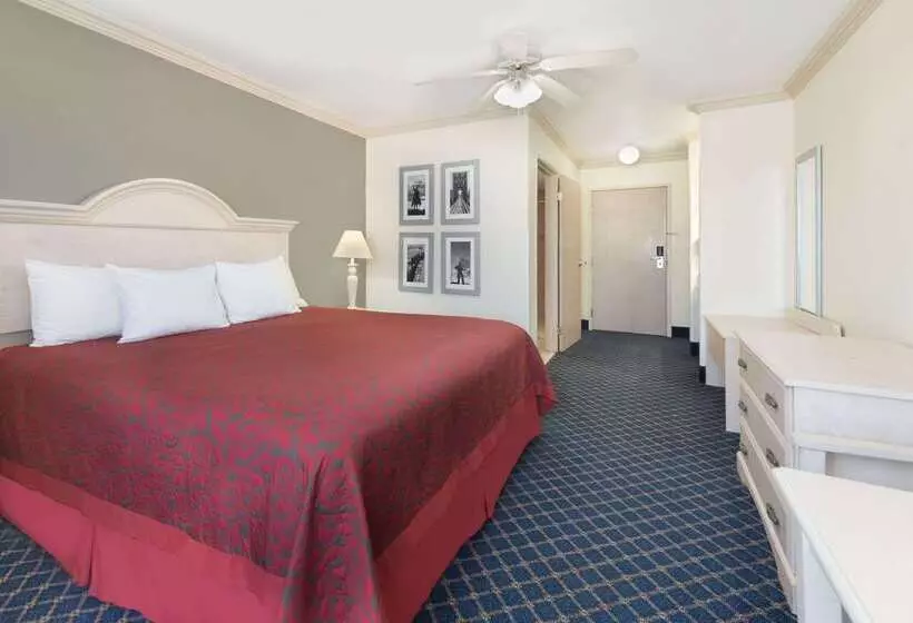 Отель Days Inn By Wyndham Dalhart