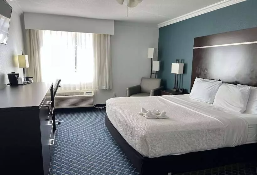 Отель Days Inn By Wyndham Dalhart