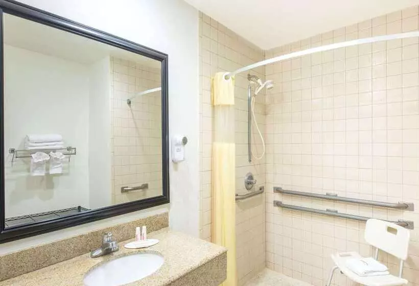 호텔 Days Inn By Wyndham Tucson Airport