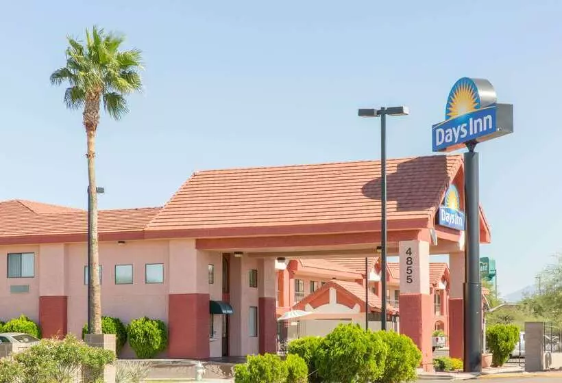 호텔 Days Inn By Wyndham Tucson Airport