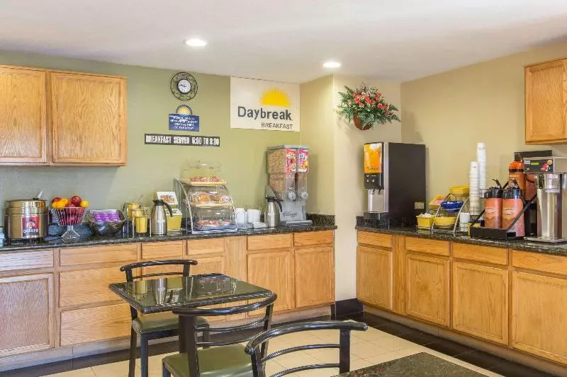 호텔 Days Inn By Wyndham Tucson Airport