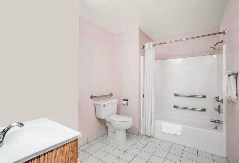 ホテル Days Inn By Wyndham Wurtsboro